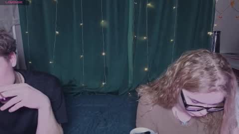 Snapshot of benevolently chatting on February 10, 6:34 pm KENDALL NATHAN online show from February 10, 6:34 pm