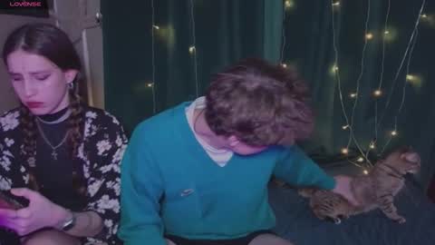 Snapshot of benevolently chatting on February 13, 7:54 pm KENDALL NATHAN online show from February 13, 7:54 pm