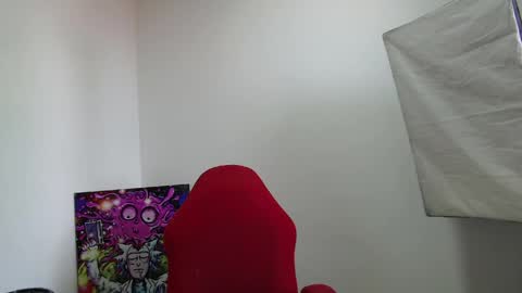Snapshot of benjamin_isaac chatting on April 23, 1:13 pm benjamin_isaac online show from April 23, 1:13 pm
