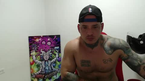 Snapshot of benjamin_isaac chatting on April 29, 11:55 pm benjamin_isaac online show from April 29, 11:55 pm