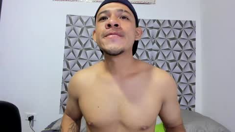 Benjamin online show from May 9, 7:19 pm