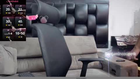 benjamincooperk online show from November 9, 11:47 pm