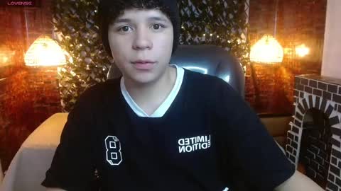 BENJAMIN online show from December 14, 7:25 pm