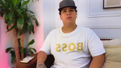 bennett_alejoo online show from March 26, 7:52 pm