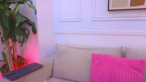 Snapshot of bennett_alejoo chatting on June 27, 7:08 pm bennett_alejoo online show from June 27, 7:08 pm