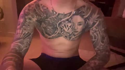 Snapshot of bennibrentty chatting on February 16, 12:23 pm bennibrentty online show from February 16, 12:23 pm