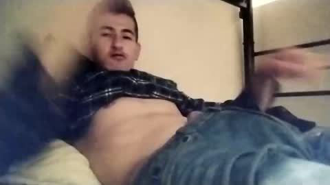Snapshot of bennivanni chatting on February 15, 3:09 am bennivanni online show from February 15, 3:09 am