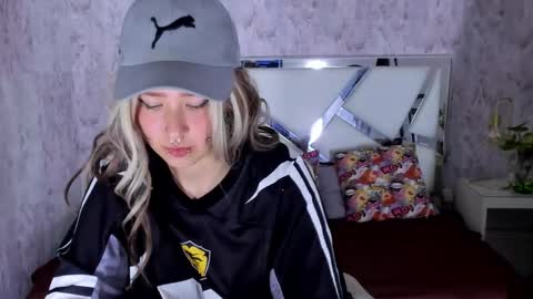 benny_wilson online show from September 27, 3:44 am