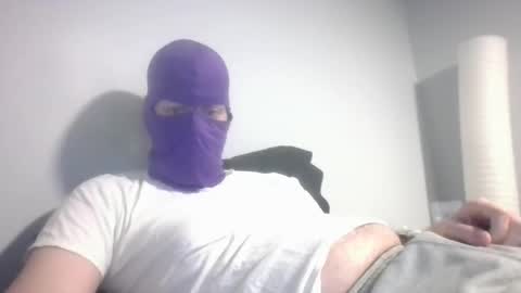 Snapshot of bennybueno chatting on March 2, 4:14 am bennybueno online show from March 2, 4:14 am