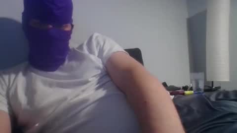 bennybueno online show from March 25, 3:56 am