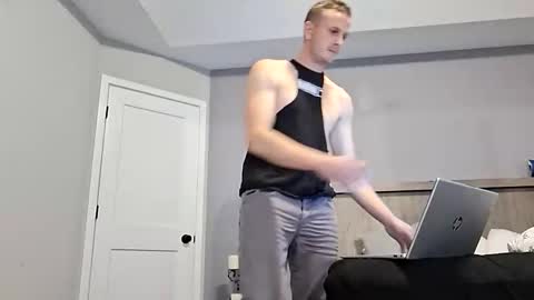 BennyC online show from December 1, 7:52 pm