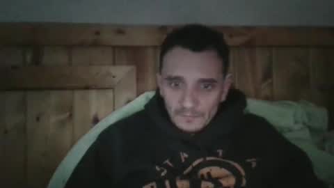 Snapshot of bennymn chatting on February 10, 11:13 pm benny and innocentvixon online show from February 10, 11:13 pm