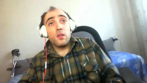 bentish online show from December 14, 9:36 am