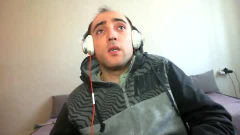 bentish online show from February 20, 12:05 pm