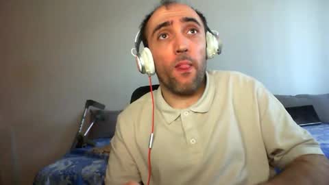 bentish online show from April 21, 1:39 pm