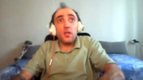 bentish online show from April 25, 3:09 pm