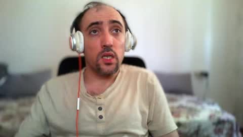 Snapshot of bentish chatting on July 18, 8:18 am bentish online show from July 18, 8:18 am