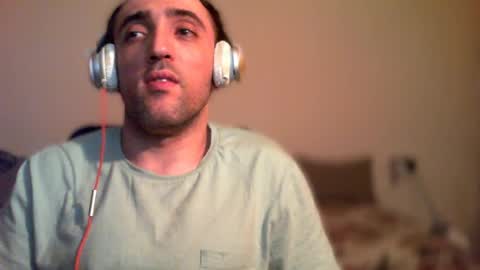 Snapshot of bentish chatting on July 26, 5:20 pm bentish online show from July 26, 5:20 pm