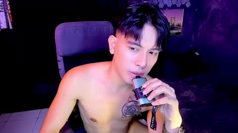 bentlyfuck online show from December 27, 9:00 pm