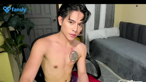 Snapshot of bentlyfuck chatting on May 1, 11:42 pm bentlyfuck online show from May 1, 11:42 pm