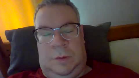 Snapshot of bentre2022 chatting on July 18, 1:04 pm SimonJones2000 online show from July 18, 1:04 pm