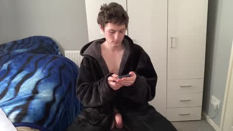 Snapshot of benwardle123 chatting on March 11, 3:12 pm READ MY BIO ---  --- READ MY BIO online show from March 11, 3:12 pm