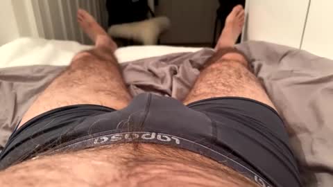 benz10001 online show from December 11, 4:07 am