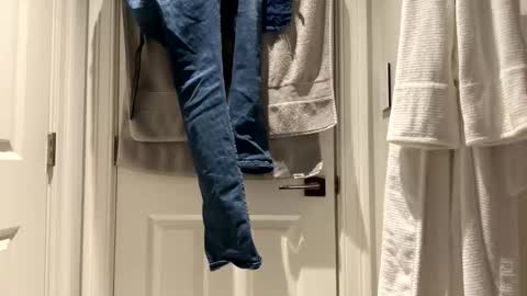 benz10001 online show from December 19, 9:22 pm