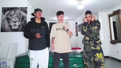 benz boys online show from September 28, 12:32 pm