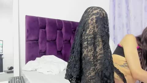 beren online show from October 4, 2:42 am