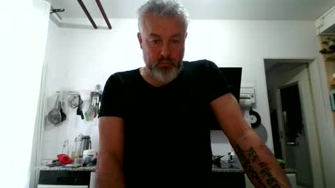 Martin online show from February 11, 9:03 am