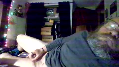 Snapshot of bergeeric1970 chatting on March 8, 3:32 am bergeeric1970 online show from March 8, 3:32 am