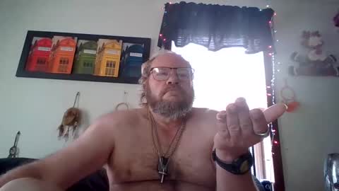 Snapshot of bergeeric1970 chatting on April 1, 1:41 pm bergeeric1970 online show from April 1, 1:41 pm