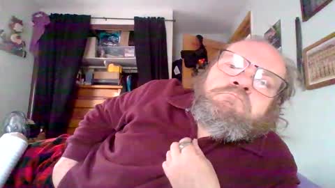 Snapshot of bergeeric1970 chatting on April 3, 1:53 pm bergeeric1970 online show from April 3, 1:53 pm