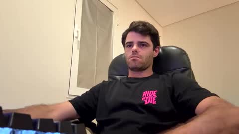 Berltex online show from November 28, 3:31 am