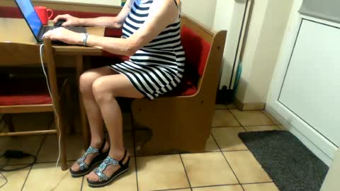 Snapshot of bernadetanylon chatting on June 21, 2:36 am Bernadetanylon online show from June 21, 2:36 am