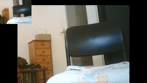 Snapshot of bernardo1968 chatting on February 18, 11:19 pm bernardo1968 online show from February 18, 11:19 pm