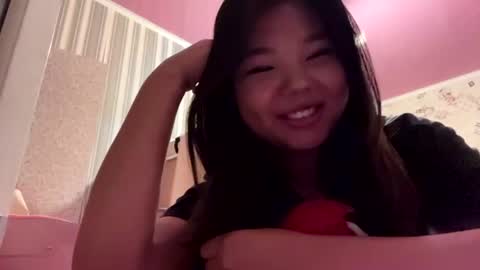 Snapshot of berniecekogler chatting on July 22, 4:10 pm Nelly online show from July 22, 4:10 pm