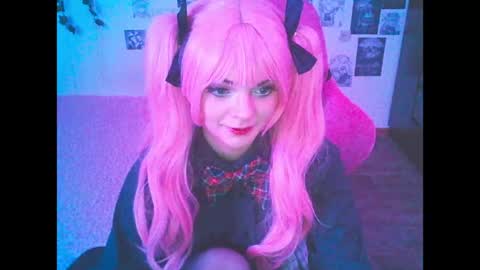 Snapshot of berriekitten chatting on May 7, 11:32 pm BerrieKitten online show from May 7, 11:32 pm