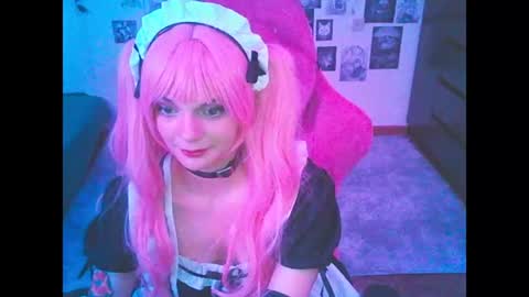 Snapshot of berriekitten chatting on July 4, 10:38 pm BerrieKitten online show from July 4, 10:38 pm