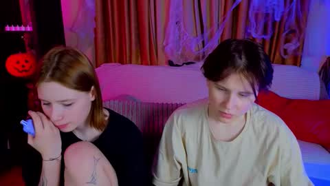 Snapshot of berry_assortment chatting on October 29, 7:04 pm Your sweet Tara and Eva online show from October 29, 7:04 pm