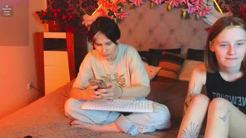 Snapshot of berry_assortment chatting on November 21, 11:53 am Your sweet Tara and Eva online show from November 21, 11:53 am