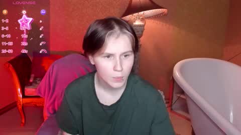 Snapshot of berry_assortment chatting on November 30, 11:14 am Your sweet Tara and Eva online show from November 30, 11:14 am