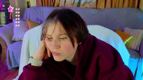 Snapshot of berry_assortment chatting on December 4, 11:52 am Your sweet Tara and Eva online show from December 4, 11:52 am