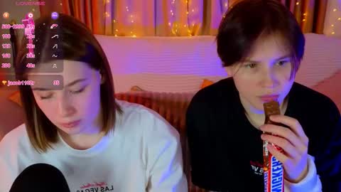 Snapshot of berry_assortment chatting on December 19, 11:50 am Your sweet Tara and Eva online show from December 19, 11:50 am