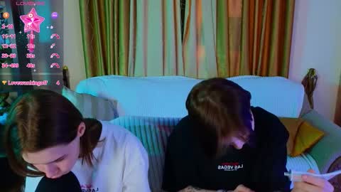 Snapshot of berry_assortment chatting on December 20, 11:17 am Your sweet Tara and Eva online show from December 20, 11:17 am