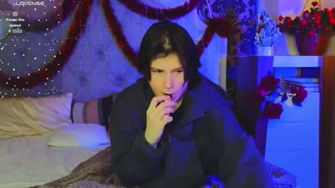 Snapshot of berry_assortment chatting on January 6, 5:33 am Your sweet Tara and Eva online show from January 6, 5:33 am