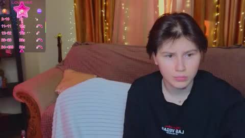 Snapshot of berry_assortment chatting on January 9, 11:13 am Your sweet Tara and Eva online show from January 9, 11:13 am