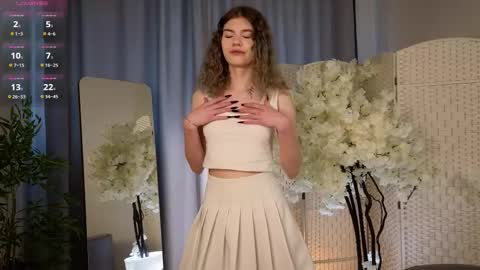 Aurora online show from September 10, 11:10 am