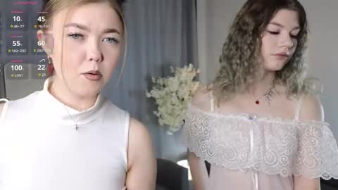 Aurora online show from October 25, 10:34 am